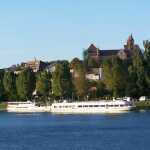 Blick auf Breisach mit Münster und Rhein
