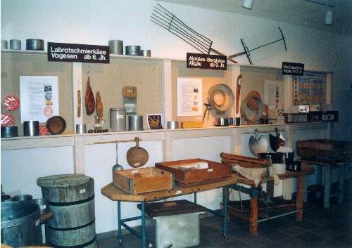 im Käsereimuseum in Endingen